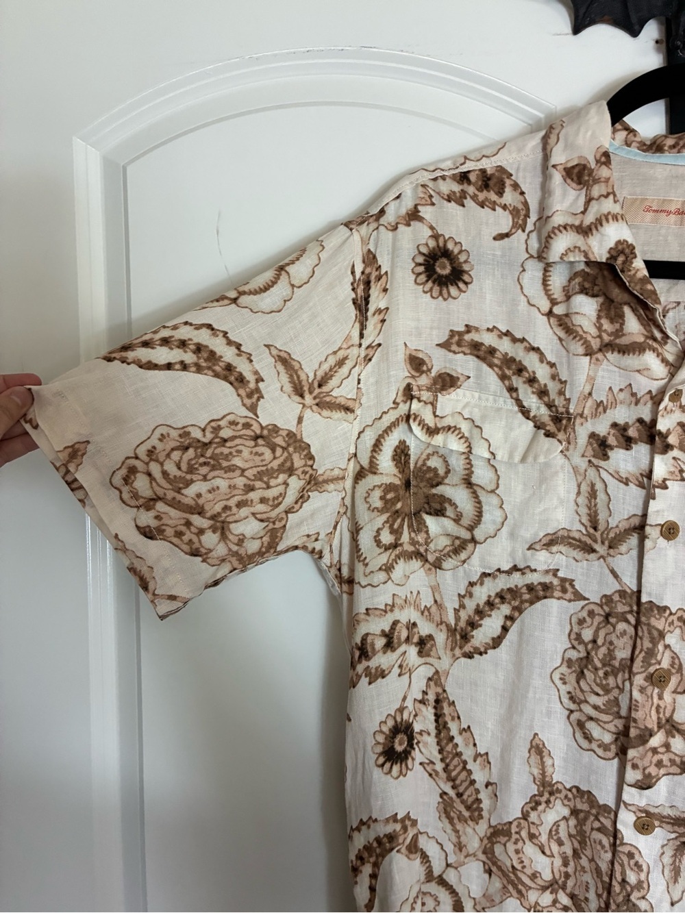 Tommy Bahama Cream & Brown Floral button up Shirt size L - Picture 7 of 13